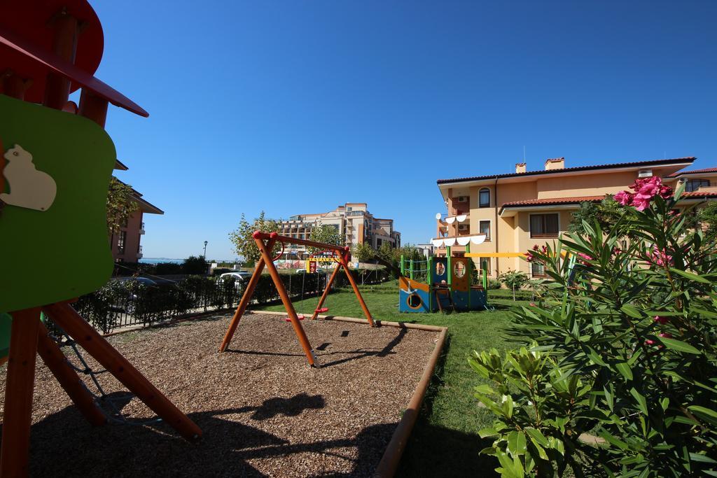 Menada Sky Dreams Apartments Sveti Vlas Exterior photo