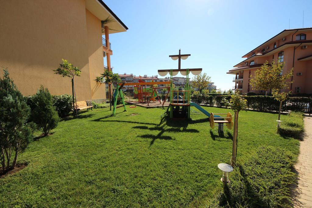Menada Sky Dreams Apartments Sveti Vlas Exterior photo