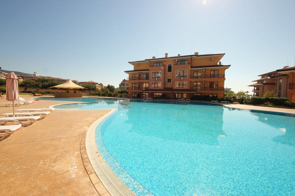 Menada Sky Dreams Apartments Sveti Vlas Exterior photo