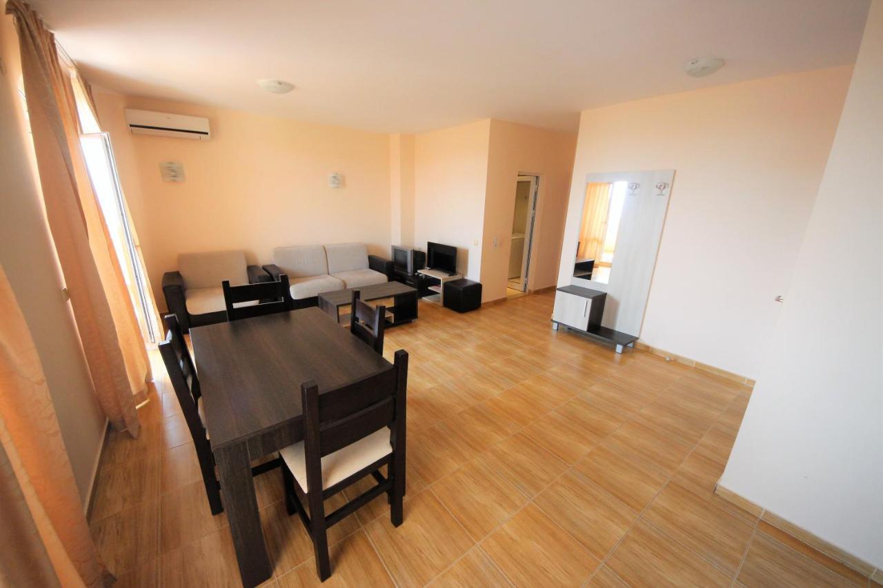 Menada Sky Dreams Apartments Sveti Vlas Exterior photo
