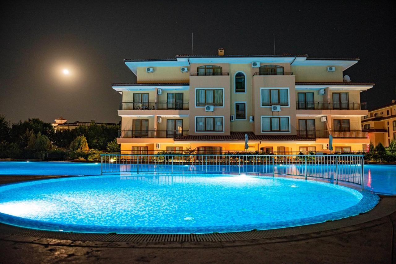Menada Sky Dreams Apartments Sveti Vlas Exterior photo