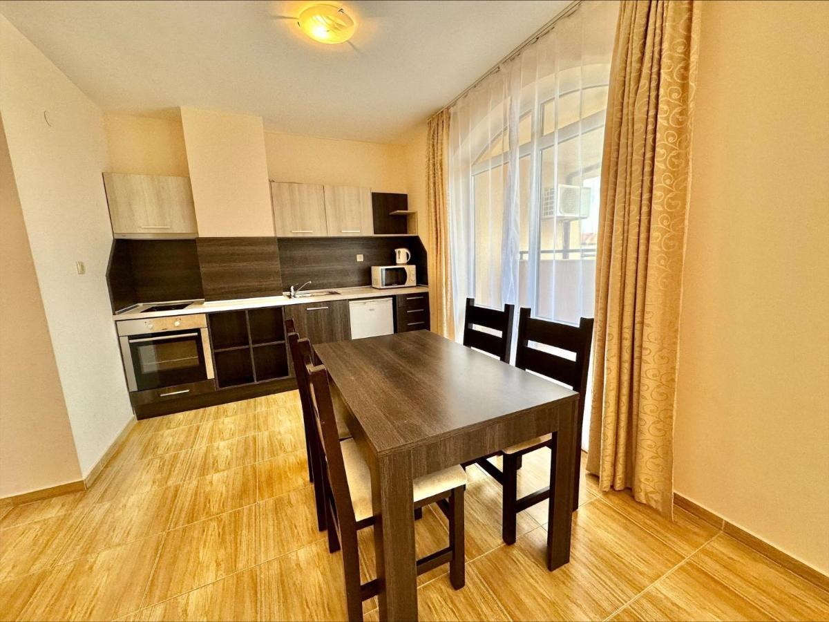 Menada Sky Dreams Apartments Sveti Vlas Exterior photo