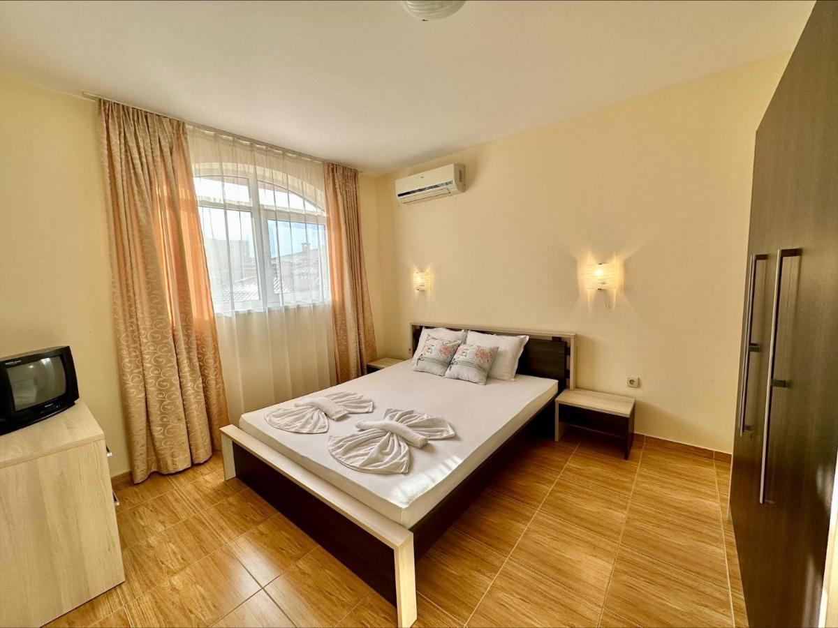 Menada Sky Dreams Apartments Sveti Vlas Exterior photo